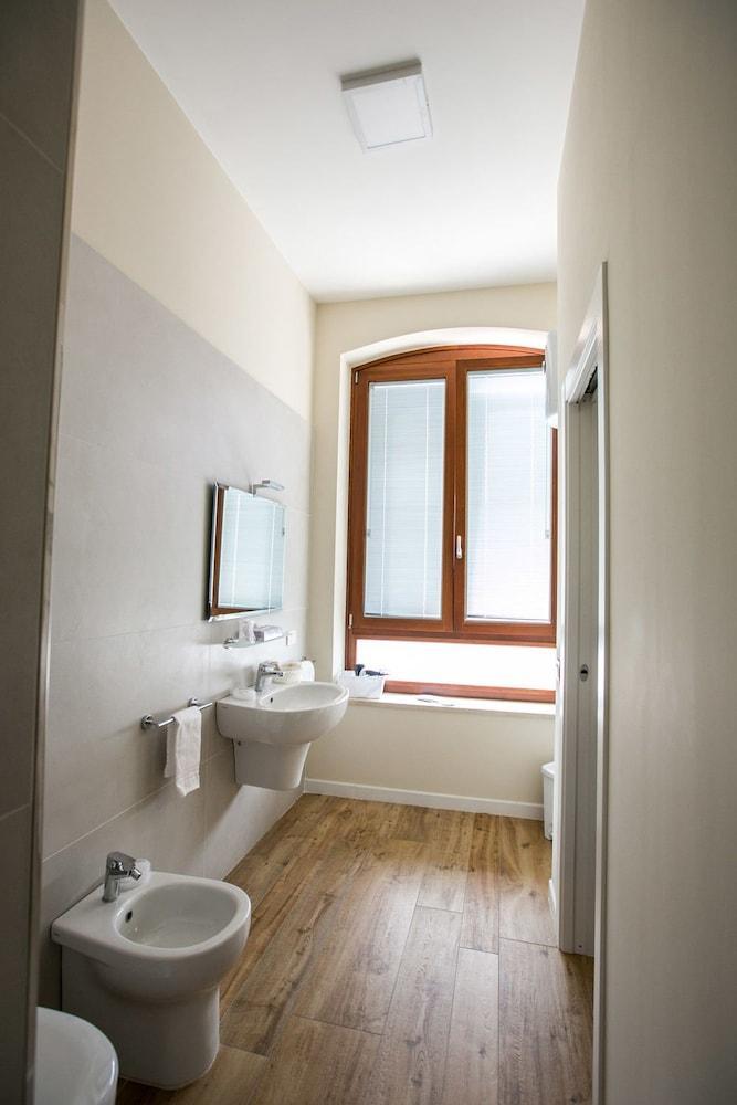 Residence Trani Bagian luar foto